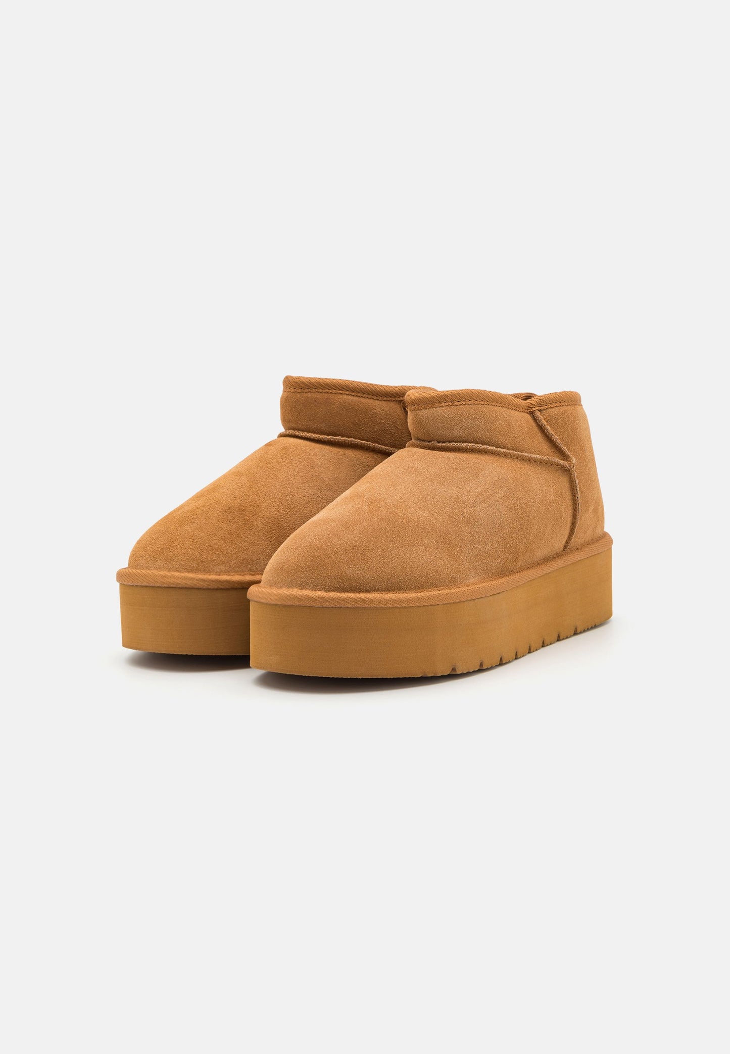 Braune gefütterte Stiefeletten